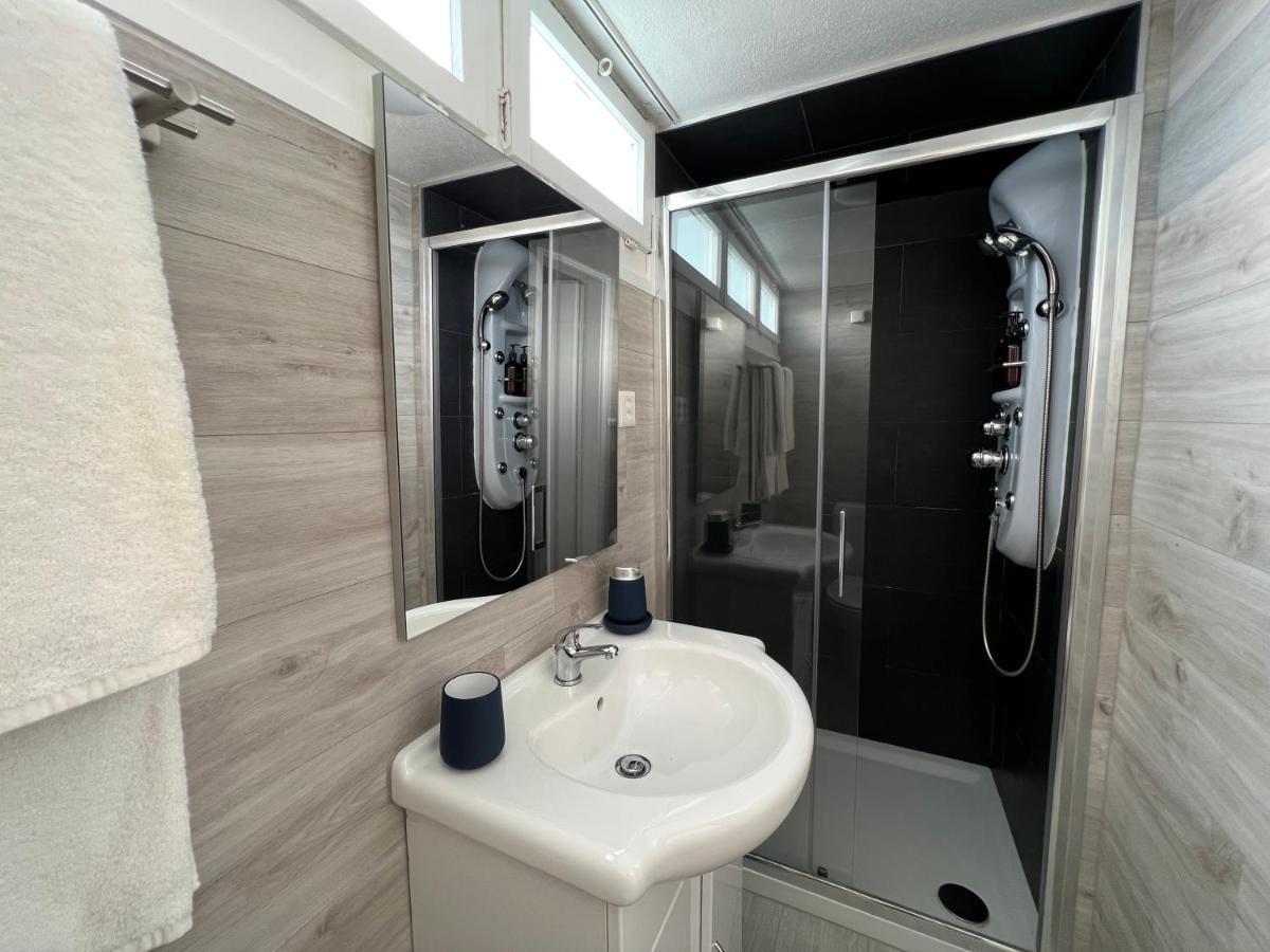 Bright Tiny Studio - Shared Pool & Sauna - Free Parking - Air Condition Muralto المظهر الخارجي الصورة