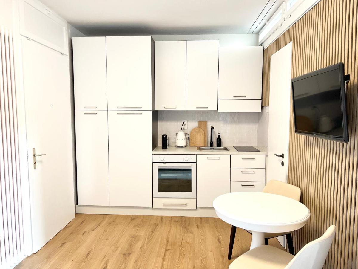 Bright Tiny Studio - Shared Pool & Sauna - Free Parking - Air Condition Muralto المظهر الخارجي الصورة